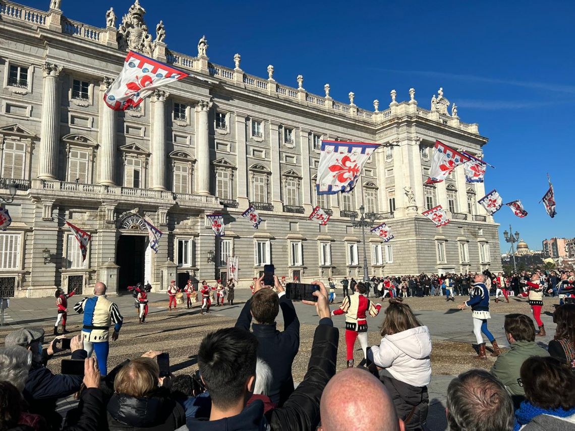 Italian flag wavers bandierai degli uffizi florence madrid